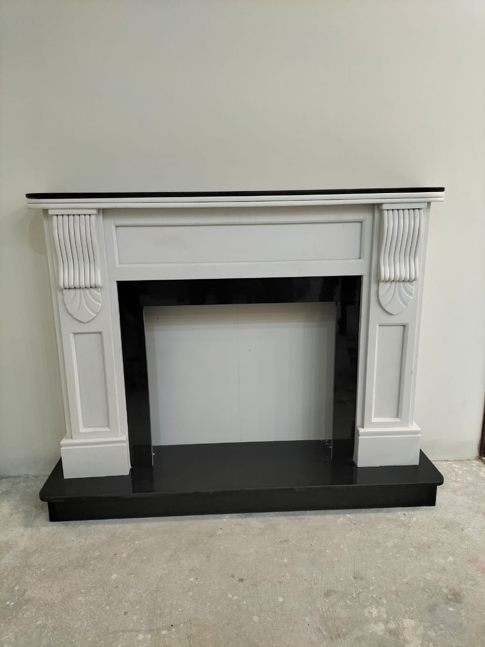5-Piece Carved Beige Marble Fireplace Mantel – Classic Royal Design
